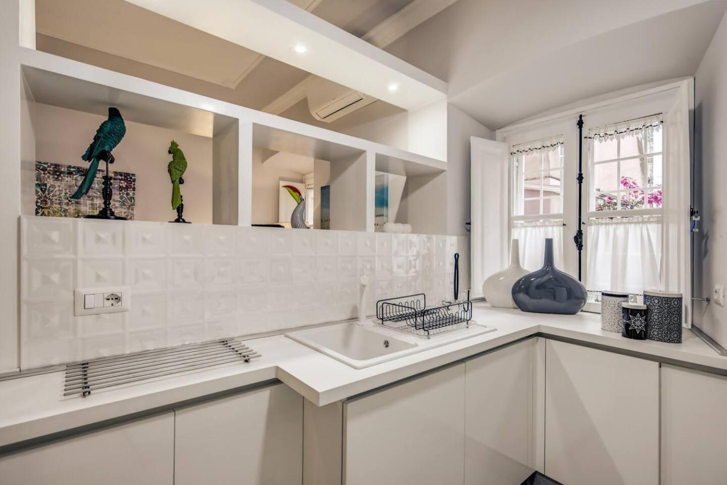 Flat With Terrace By Vatican Рим Екстериор снимка