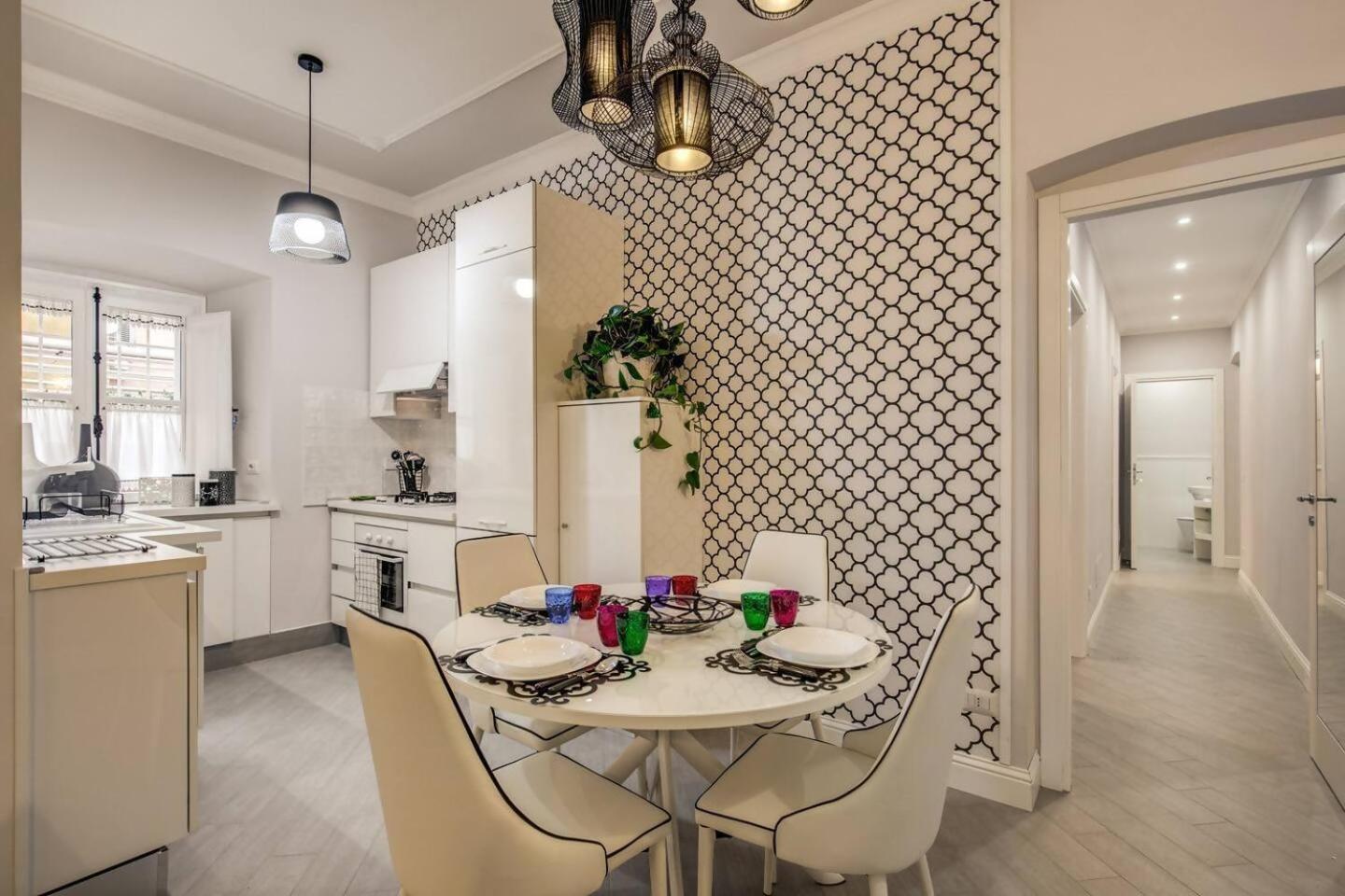 Flat With Terrace By Vatican Рим Екстериор снимка